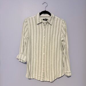 Jones and Co Linen blend long sleeve blouse. Sage green and white striped. Sm